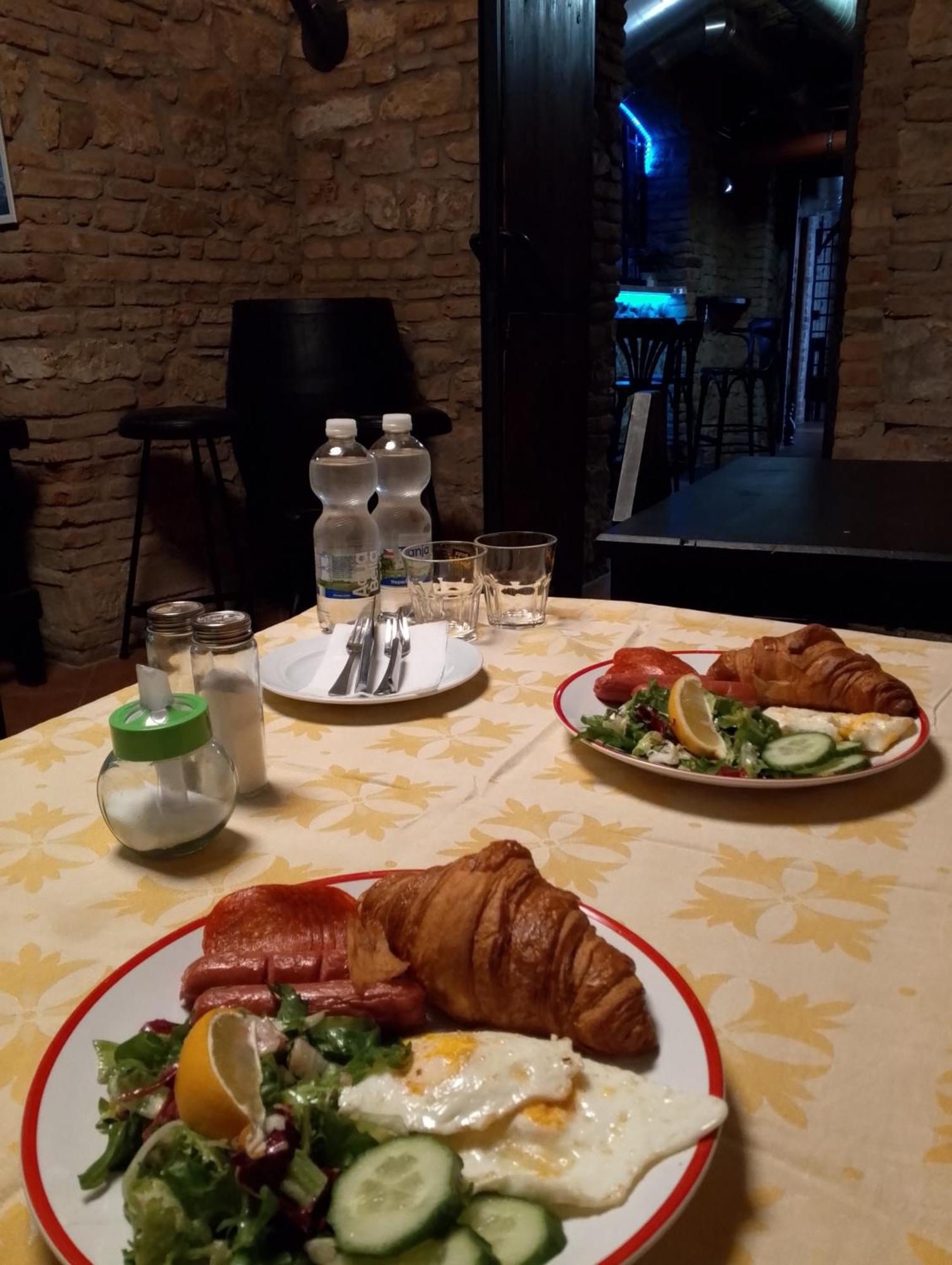 Alba Hostel Prága Kültér fotó